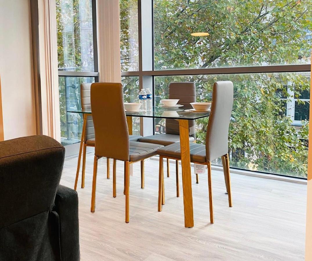 Stylish Two Bed In The Heart Of The City Бирмингам Екстериор снимка